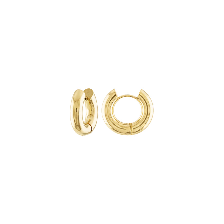 Olivia Le Petra Golden Mini Huggies “earrings” made with 16K gold-plated stainless steel with easy click style available in 10MM in size